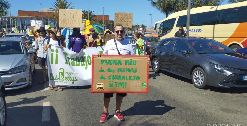 Demonstrasjon mot masseturisme i Maspalomas.